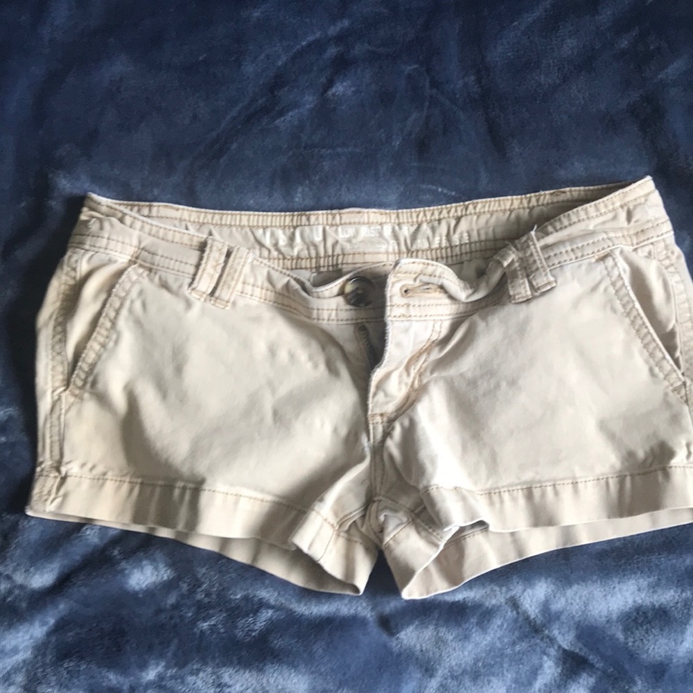 Mossimo khaki shorts low rise